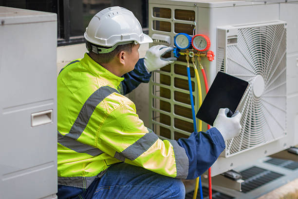 Professional Hvac technician working in Ottsville, PA
